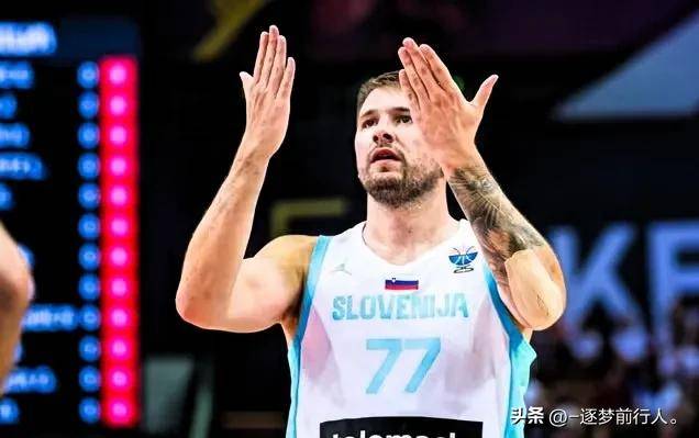 MILAN-东契奇重返赛场，表现优异首场状态出色，DWG观众沸腾！比赛高潮迭起的简单介绍