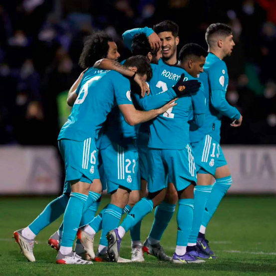 关于转折点！武汉三镇状态回暖；国王杯国际比赛日攻防权衡；更衣室稳定；数据趋势出现新变化的信息