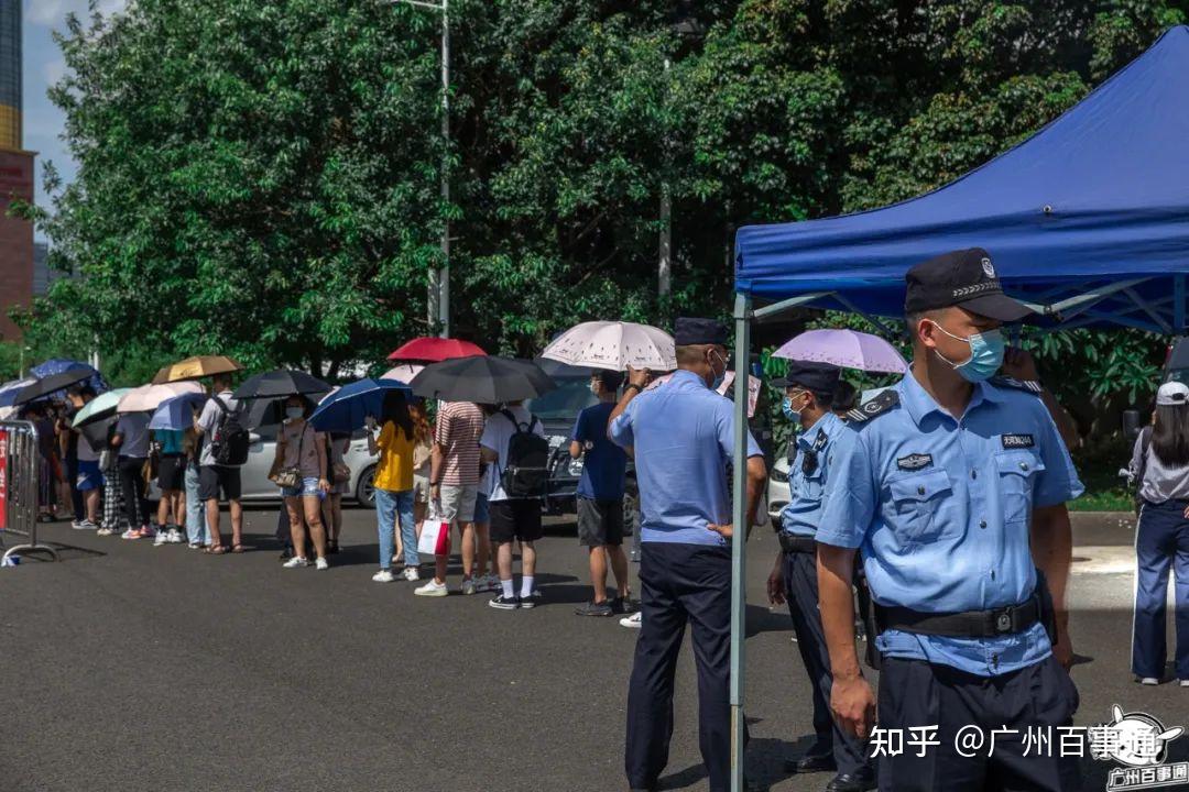 米兰体育-里程碑夜！广州队临场应变，意大利杯窗口期刷纪录，赛场秩序良好，更衣室氛围转暖的简单介绍